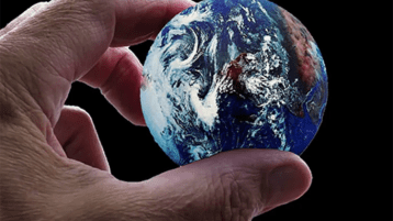 نظامٌ عالمي بين الظل والضوء