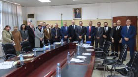 هذا ما بحثه وزير الصحة مع النقابة الوطنية للصيادلة الخواص