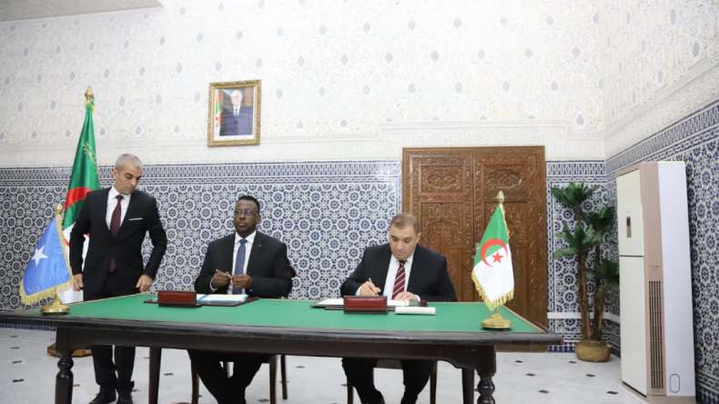 مذكرة تفاهم جزائرية-صومالية لتبادل الخبرات في المجال القضائي