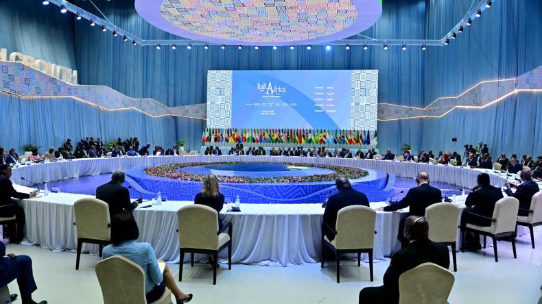 الرئيس تبون: نجاح الشراكة الإيطالية–الإفريقية يقتضي جعل تنمية القارة محورا لأي تعاون