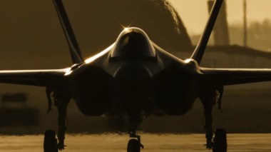 ضرب إيران.. الكيان الصهيوني يتأهب عسكريا والقرار بيد ترامب