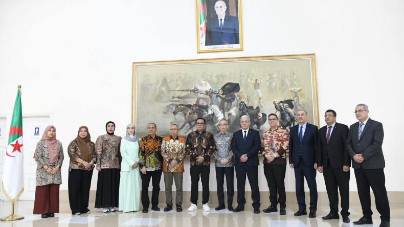 بوغالي: إمكانات كبيرة للارتقاء بالتبادل الاقتصادي والتجاري مع أندونيسيا