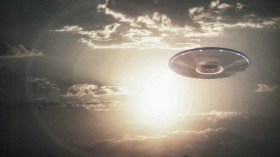 بعد تصريحات أوباما المثيرة..  ترامب يأمر بفتح ملف الكائنات الفضائية