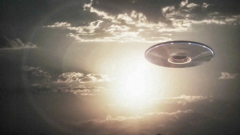 بعد تصريحات أوباما المثيرة..  ترامب يأمر بفتح ملف الكائنات الفضائية