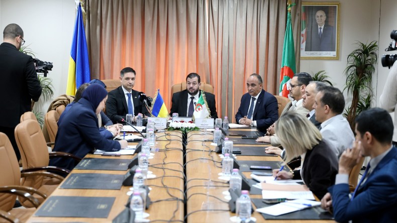 المجلس الشعبي الوطني: تنصيب المجموعة البرلمانية للصداقة “الجزائر-أوكرانيا” 