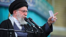 خامنئي يحذر من حرب إقليمية إذا هاجمت أمريكا إيران