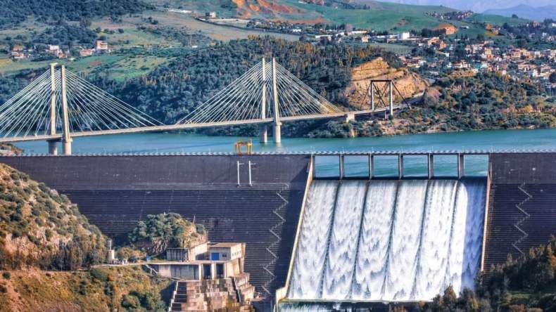  امتلاء سد بني هارون.. بيان تحذيري هام