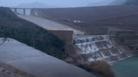 لأول مرة منذ بداية استغلاله: امتلاء سد كاف الدير بتيبازة عن آخره (فيديو)