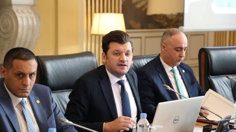 وزير الفلاحة: انتهينا من إعداد مشروع قانون جديد لتربية الأنعام