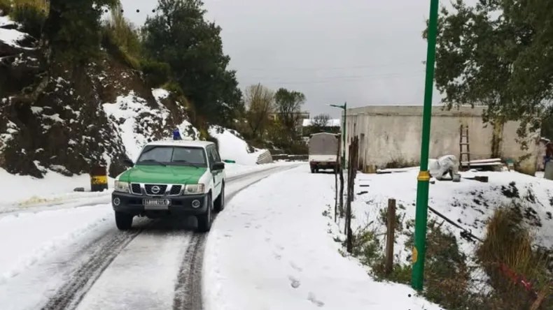 تقلبات جوية.. قائمة الطرق المقطوعة عبر 6 ولايات