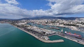 تقدم أعمال الرصيف المنجمي بميناء عنابة ضمن مشروع الفوسفات المدمج