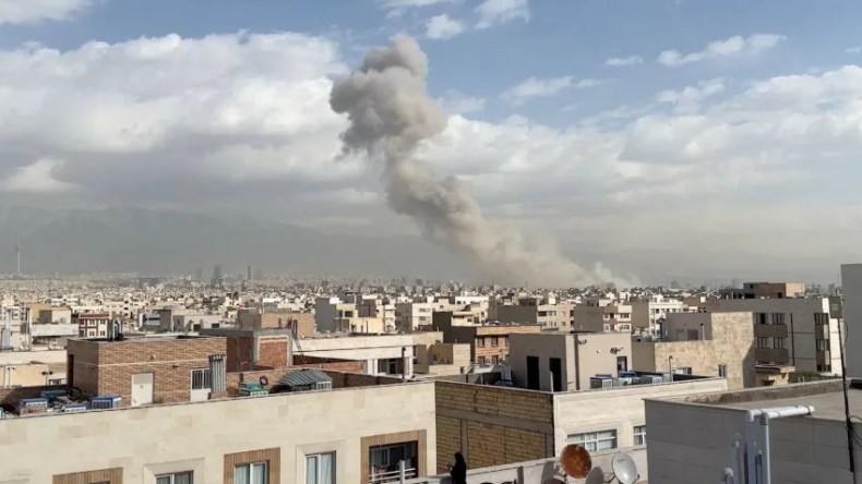 ترامب: بدأنا “عمليات عسكرية كبيرة” ضد إيران