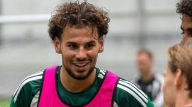 شياخة يلعب لِثلاثة أندية في ثمانية أشهر فقط!