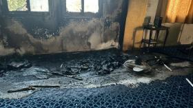 Des colons israéliens illégaux incendient l’entrée d’une mosquée en Cisjordanie