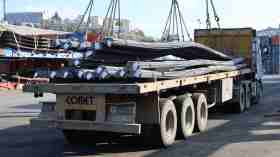 من ميناء سكيكدة.. تصدير 3000 طن من الحديد إلى موريتانيا