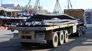 من ميناء سكيكدة.. تصدير 3000 طن من الحديد إلى موريتانيا