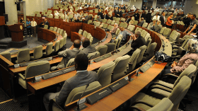 جدل حول حصة النساء والمال الفاسد في انتخابات البرلمان!