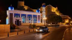 سلطنة عُمان ومصر والأردن وسوريا تعلن ثبوت رؤية هلال شوال 1447ه