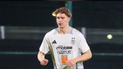 جديد مدافع “الخضر” بن قارة