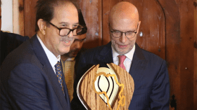 مصطفى بيراف يقيم مأدبة إفطار على شرف السفراء الأفارقة