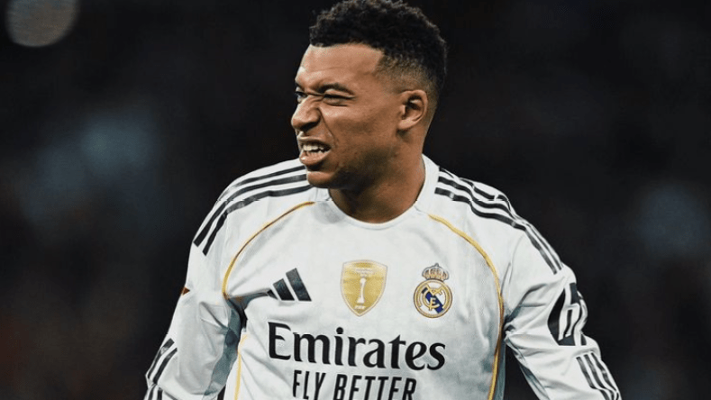 هل سيشارك مبابي في مواجهة مانشستر سيتي؟