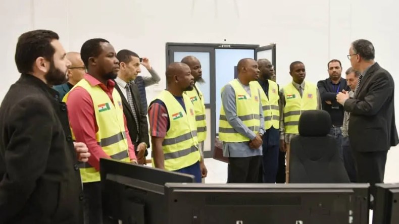 سونلغاز تباشر إعادة بعث التعاون مع “نيجيلاك” لتطوير شبكة الكهرباء في النيجر