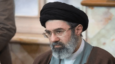 وكالة تسنيم: تعيين مجتبى الخامنئي قائدا للجمهورية الإيرانية