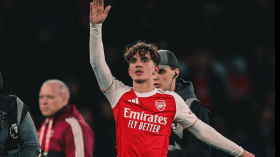 بالفيديو.. “ميسي آرسنال” يذكرنا بإبراهيمي في نهائي كأس العرب 2021