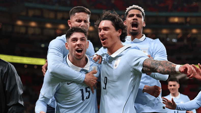 أورغواي “فالفيردي” منتخب من عيار الأرجنتين والبرازيل