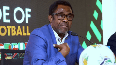 الأمين العام لـ”الكاف” يغادر منصبه