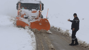 “الزائر الأبيض” يغلق الطرقات بعدد من الولايات