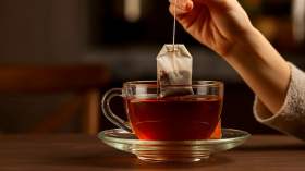 هل تُطلق أكياس الشاي سموما في كوبك؟