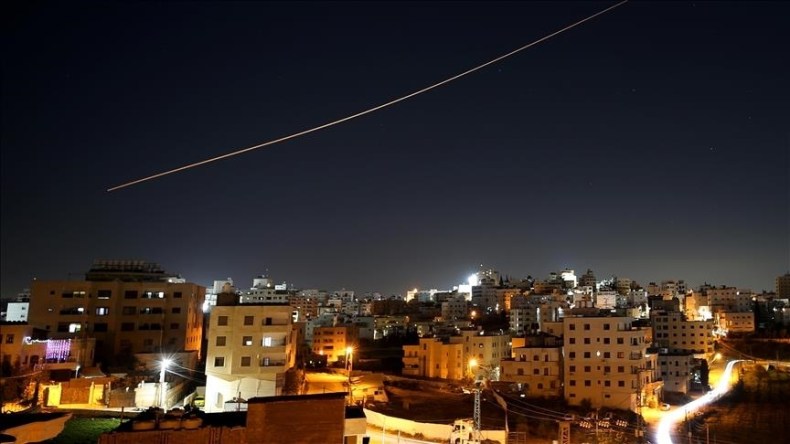 L’Iran menace d’attaquer des banques américaines et israéliennes après une frappe visant un établissement bancaire