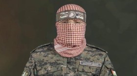 “أبو عبيدة” يُشيد بالمقاومة ويوجه رسالة “تحذيرية” للعرب