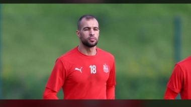 غياب التواصل بين الإدارة واللاعب.. بوخنشوش يردّ