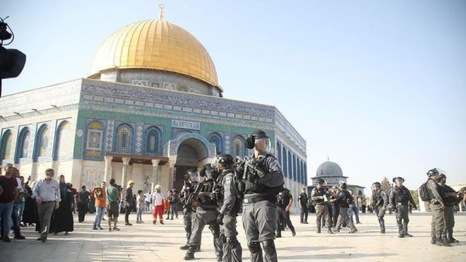 الاحتلال يمنع أداء صلاة العيد في المسجد الأقصى