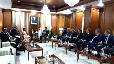 الجزائر والهند تبحثان تعزيز التعاون في المحروقات والمناجم