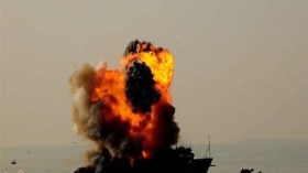 الحرس الثوري يُعلن استهداف ناقلة نفط في مضيق “هرمز”