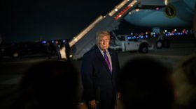  ترامب يُلوح بالاستيلاء على نفط إيران وجزيرة خرج