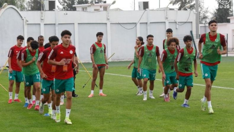 مقابلتان لِأواسط “الخضر” بِمصر