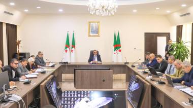 جلاوي يترأس اجتماعا لمتابعة تمويل وإنجاز خط سككي بطول 495 كلم