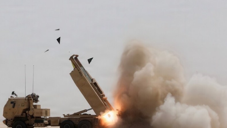 “أحدهما مرعب جدًا والثاني صادم”.. خبير روسي يتوقع مسار الحرب على إيران