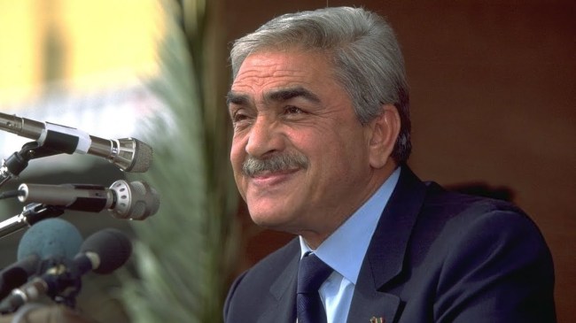 الرئيس الأسبق المجاهد اليامين زروال في ذمة الله