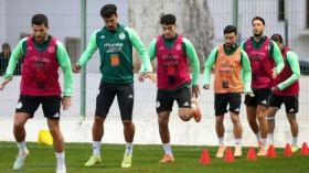 بِالفيديو: دولي جزائري من القلائل الذين لا يُهدرون ركلات الجزاء