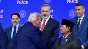 إندونيسيا تهدد بالانسحاب من مجلس السلام