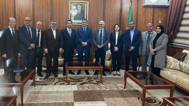 آيت مسعودان يلتقي كمال مولى لتعزيز المنظومة الصحية