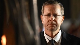 بعيدا عن مزاعم تغيير النظام.. هرتسوغ يكشف السبب الحقيقي لضرب إيران