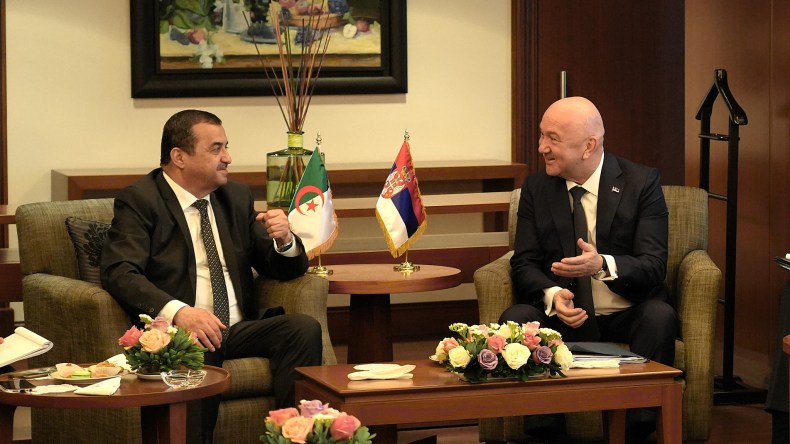 الجزائر وصربيا تبحثان توسيع التعاون في المحروقات والمناجم وتعزيز الاستثمارات