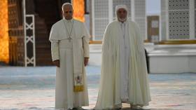 بابا الفاتيكان يزور قاعة الصلاة بجامع الجزائر