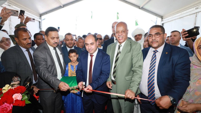 افتتاح معرض الخدمات والمنتجات الجزائرية الموجهة للتصدير